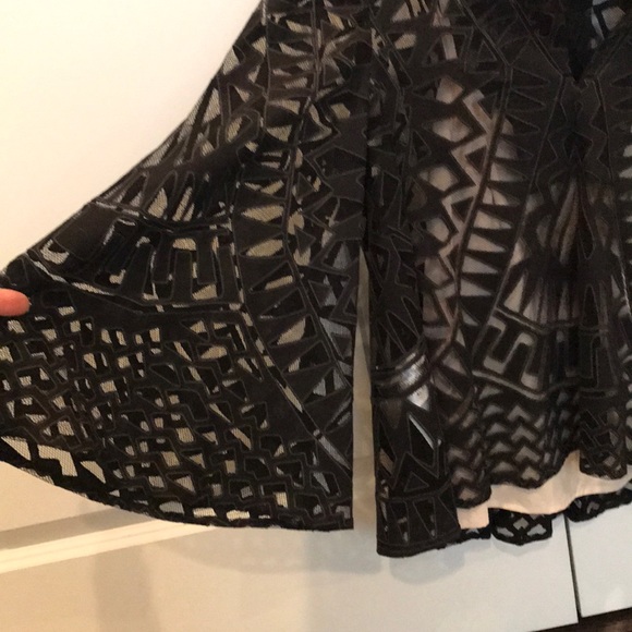 BCBG Maxazria lace top - Picture 2 of 3